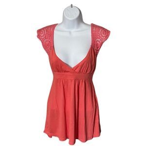 🎉 3/$25 🎉 Coral- Orange Shoulder Crochet Blouse